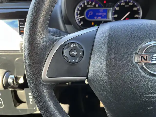 日産 デイズ ハイウェイスターG ターボ 三重県 2018(平30)年 4.1万km プレミアムパープルP アラウンドビューモニター/純正ナビ（AM/FM/SD/CD/DVD/Bluetooth/USB）/インテリジェントエマージェンシーブレーキ/踏み間違い衝突防止アシスト/ヒルスタートアシスト/LDW（車線逸脱警報）/VDC/クルーズコントロール/HIDヘッドランプ/オートライト/ハイビームアシスト/フロントフォグランプ/インテリジェントキー/プッシュエンジンスターター/スペアキー/ソナー/「HighwaySTAR」シルバーエンブレム/サイドシルスポイラー/リアスポイラー/リアエアロバンパー/ファインビジョンメーター（自発光式2連アナログメーター）/オートエアコン/シルバー加飾付ピアノブラックセンターパネル/シルバー加飾付革巻きステアリングホイール/ステアリングスイッチ（オーディオ）/エボニースエード調クロスシート