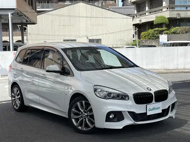ＢＭＷ ２１８ｉ グランツアラー Mスポーツ 大阪府 2016(平28)年 3.7万km アルピンホワイトⅢ 純正ナビ/バックカメラ/アイドリングストップ/ウィンカーミラー/クルーズコントロール/ドアバイザー/プッシュスタート/純正18インチAW/フロアマット/ETC/LEDヘッドライト/ドライブレコーダー/新車保証書/取扱説明書