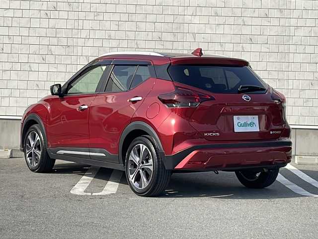 日産 キックス X 山形県 2020(令2)年 5.4万km ラディアントレッド 禁煙車/プロパイロット/３６０°セーフティアシスト/・インテリジェントエマージェンシーブレーキ/・ふらつき警報/・前方衝突予測警報/・標識検知機能/・側方運転支援/・後側方衝突防止支援システム/・アラウンドビューモニター/・踏み間違い衝突防止アシスト/・後退時車両検知警報/・インテリジェント ルームミラー/・エマージェンシーストップシグナル/ハーフレザーシート/純正ナビ(CD.DVD.SD.BT)/フルセグ/ビルトインETC/純正ドライブレコーダー/USB充電ポート/LEDヘッドライト/プッシュスタート/スマートキー