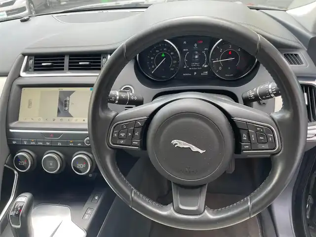ジャガー Ｅペース S 180PS 東京都 2018(平30)年 4.4万km グレー ワンオーナー/純正ナビ/　AM/FM Bluetooth/革シート（アイボリー）/パワーシート（前席）/革巻きステアリング/ステアリングスイッチ（オーディオ）/レーダークルーズコントロール/ISOFIX(リアシート)/ブラインドスポットモニター/Sエンブレム付クロームサイドベント/純正２０インチAW/ETC2.0/記録簿R1.R2.R3.R4.R5/スペアキー/保証書＆取扱説明書