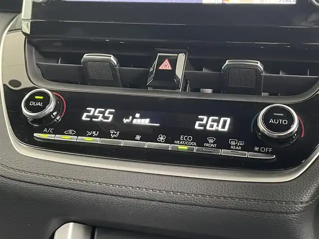 トヨタ カローラ クロス Z 大阪府 2022(令4)年 5.6万km アティチュードブラックマイカ /禁煙車//ワンオーナー//衝突被害軽減システム//純正ナビ機能付きディスプレイオーディオ//Bluetooth/Miracast/フルセグTV//全周囲カメラ//レーダークルーズコントロール//パワーバックドア//モデリスタエアロ//ブラインドスポットモニター//電動パーキングブレーキ//パーキングホールド//ハーフレザーシート//D席パワーシート//前席シートヒーター//ステアリングヒーター//ドライブレコーダー//純正ビルトインETC//ルーフレール//純正AW18インチ//コーナーセンサー//LEDヘッドライト//オートマチックハイビーム//ドアバイザー//スペアタイヤ1本車載