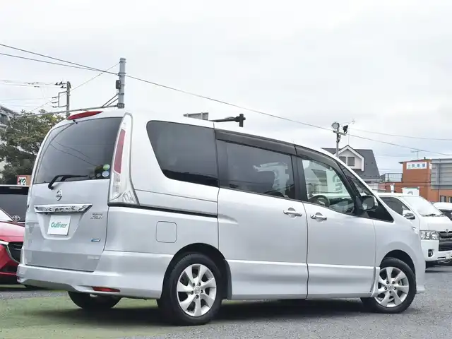 日産 セレナ ハイウェイスター Vセレクション 神奈川県 2012(平24)年 4.1万km ブリリアントシルバー 日産純正ナビ/：地デジ/：CD/DVD/：Bluetooth/：USB/バックカメラ/ビルトインETC/アルパインフリップダウンモニター/両側パワースライドドア/HIDヘッドランプ/：オートライト/クルーズコントロール/革巻きステアリング/プラズマクラスター付きオートエアコン/ーーーーーーーーーーーーーーーーーー/保証書/取説/ナビ説/記録簿 H25.26.27.29.30.R1.3.5