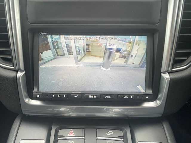 ポルシェ マカン 青森県 2014(平26)年 5.2万km ブラック 4WD/ターボ/純正SDナビ/　(CD/DVD/ワンセグTV/Bluetooth/MSV/USB)/バックカメラ/サイドカメラ/ETC2.0/ハーフレザーシート/運転席パワーシート/パワーバックドア/ダウンヒルアシストコントロール/横滑り防止機能/純正18インチアルミホイール/オートライト/純正HIDヘッドライト/純正フロアマット/ウインカーミラー/エアバッグＷ/サイド/カーテン/リモコンキーｘ2/取扱説明書/保証書