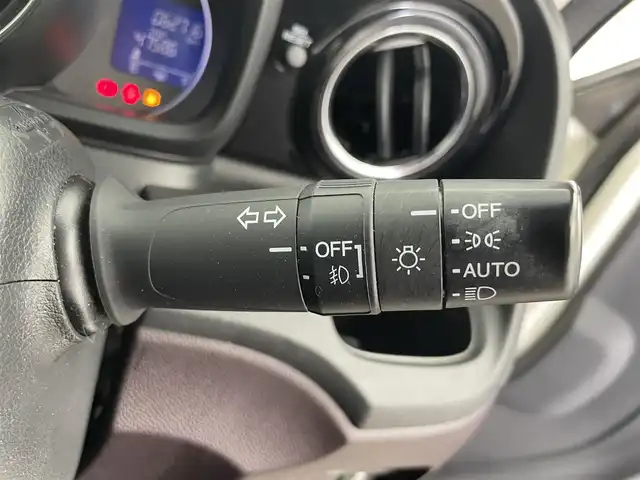 ホンダ Ｎ ＯＮＥ プレミアム 富山県 2016(平28)年 6.3万km プレミアムホワイトパールⅡ 純正ナビ（AM/FM/DVD/BT/フルセグ）/バックカメラ/ETC/ハーフレザーシート/横滑り防止装置/純正アルミホイール/純正フロアマット/電動格納ミラー/革巻きステアリング/ステアリングスイッチ/社外アルミホイール付冬タイヤ積載有/スマートキー/スペアキー