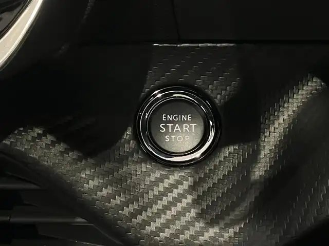 プジョー ２００８ GTライン 東京都 2020(令2)年 1.6万km 赤 ワンオーナー/サンルーフ /ディスプレイオーディオ/Bluetooth/バックカメラ/前席シートヒーター /衝突軽減ブレーキ/クルーズコントロール/レーンキープアシスト/ブラインドスポットモニター/ワイヤレス充電/パドルシフト/ETC/LEDヘッドライト/純正17インチアルミホイール/スペアキー/保証書・取扱説明書