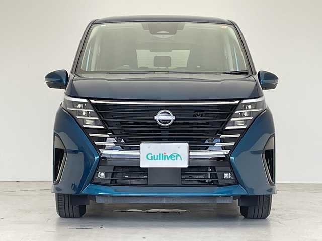 日産 セレナ e－パワー ハイウェイスター V 愛知県 2024(令6)年 0.2万km ミディアムブルーメタリック プロパイロット/純正12.3型ディズプレイオーディオナビ/フリップダウンモニター/全方位カメラ/両側パワースライドドア/レーダークルーズコントロール/バックカメラ/ハンズフリースライドドア/コーナーセンサー/純正アルミホイール/ETC2.0/ブラインドスポットモニター/LEDヘッドライト/インテリジェントミラー/リアオートエアコン/ドライブレコーダー/衝突軽減システム/フルセグ/Bluetooth/ワイヤレス充電器/ステアリングスイッチ/スマートキー/プッシュスタート