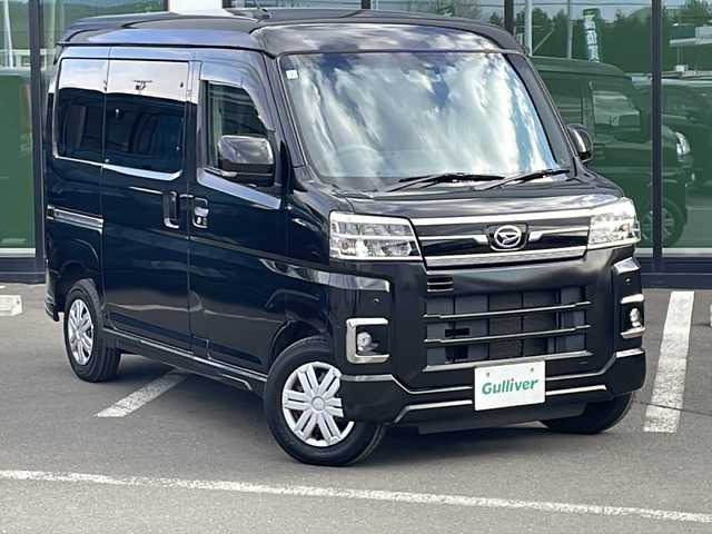 ダイハツ アトレー バン RS 道東・釧路十勝 2022(令4)年 5.5万km ブラックマイカメタリック ・４WD/・社外ディスプレイオーディオ/(AM FM Bluetooth AppleCarPlay AndroidAuto)/・バックカメラ/・アダプティブクルーズコントロール/・両側ワンタッチパワースライドドア/・車線逸脱警報/・衝突被害軽減システム/・誤発進抑制機能/・前後クリアランスソナー/・オートマチックハイビーム/・LEDヘッドランプ/・先行車発進告知/・標識検知機能/・リアヒーター/・オーバーヘッドシェルフ/・純正ホイールキャップ/・スタッドレスタイヤ＋スチールW車載/・保証書/・取扱説明書