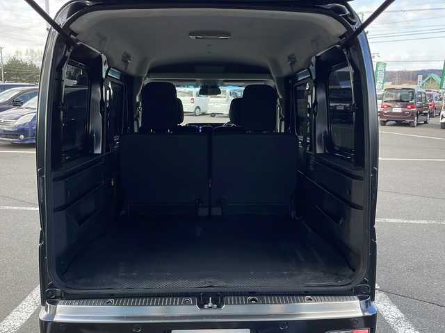 ダイハツ アトレー バン RS 道東・釧路十勝 2022(令4)年 5.5万km ブラックマイカメタリック ・４WD/・社外ディスプレイオーディオ/(AM FM Bluetooth AppleCarPlay AndroidAuto)/・バックカメラ/・アダプティブクルーズコントロール/・両側ワンタッチパワースライドドア/・車線逸脱警報/・衝突被害軽減システム/・誤発進抑制機能/・前後クリアランスソナー/・オートマチックハイビーム/・LEDヘッドランプ/・先行車発進告知/・標識検知機能/・リアヒーター/・オーバーヘッドシェルフ/・純正ホイールキャップ/・スタッドレスタイヤ＋スチールW車載/・保証書/・取扱説明書