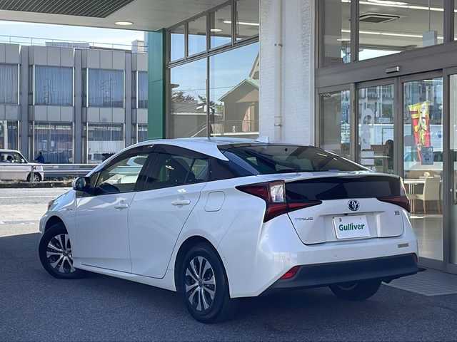 トヨタ プリウス A 愛知県 2019(令1)年 5.4万km ホワイトパールクリスタルシャイン /禁煙//ワンオーナー//純正メモリナビ //バックカメラ//フルセグ/CD/DVD/SD録音/BT/AM/FM//前後ドライブレコーダー //純正15AW//オートリトラウィンカーミラー//置くだけ充電 //パワーシート//ビルトインETC //パーキングアシスト//革巻きステア //ステアリングスイッチ//LEDオートライト //オートハイビーム//HUD //クリアランスソナー //DRIVEモード//RCTA/PKSB/PCS/LDA/ACC/BSM//スマートキー //プッシュスタート//純正フロアマット //純正ドアバイザー//保証書 //取説 //記録簿 //スペアキー
