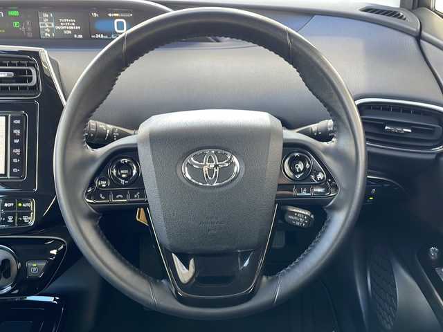 トヨタ プリウス A 愛知県 2019(令1)年 5.4万km ホワイトパールクリスタルシャイン /禁煙//ワンオーナー//純正メモリナビ //バックカメラ//フルセグ/CD/DVD/SD録音/BT/AM/FM//前後ドライブレコーダー //純正15AW//オートリトラウィンカーミラー//置くだけ充電 //パワーシート//ビルトインETC //パーキングアシスト//革巻きステア //ステアリングスイッチ//LEDオートライト //オートハイビーム//HUD //クリアランスソナー //DRIVEモード//RCTA/PKSB/PCS/LDA/ACC/BSM//スマートキー //プッシュスタート//純正フロアマット //純正ドアバイザー//保証書 //取説 //記録簿 //スペアキー