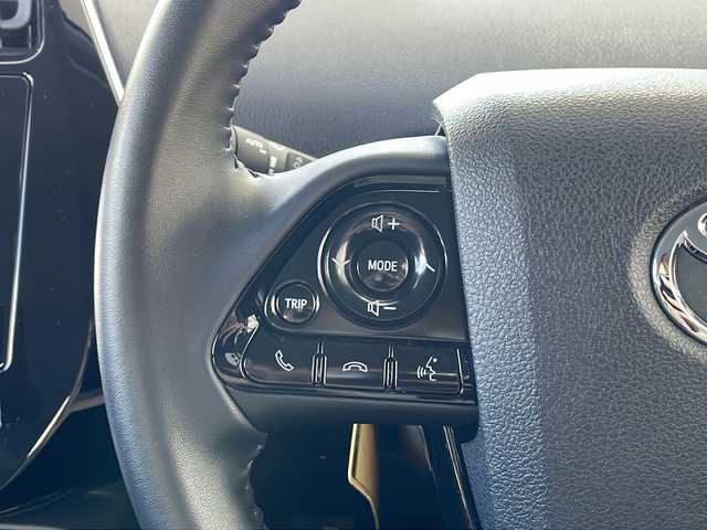 トヨタ プリウス A 愛知県 2019(令1)年 5.4万km ホワイトパールクリスタルシャイン /禁煙//ワンオーナー//純正メモリナビ //バックカメラ//フルセグ/CD/DVD/SD録音/BT/AM/FM//前後ドライブレコーダー //純正15AW//オートリトラウィンカーミラー//置くだけ充電 //パワーシート//ビルトインETC //パーキングアシスト//革巻きステア //ステアリングスイッチ//LEDオートライト //オートハイビーム//HUD //クリアランスソナー //DRIVEモード//RCTA/PKSB/PCS/LDA/ACC/BSM//スマートキー //プッシュスタート//純正フロアマット //純正ドアバイザー//保証書 //取説 //記録簿 //スペアキー