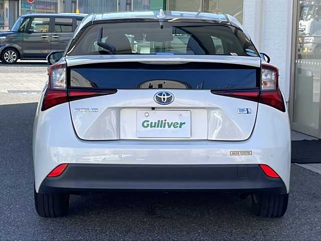 トヨタ プリウス A 愛知県 2019(令1)年 5.4万km ホワイトパールクリスタルシャイン /禁煙//ワンオーナー//純正メモリナビ //バックカメラ//フルセグ/CD/DVD/SD録音/BT/AM/FM//前後ドライブレコーダー //純正15AW//オートリトラウィンカーミラー//置くだけ充電 //パワーシート//ビルトインETC //パーキングアシスト//革巻きステア //ステアリングスイッチ//LEDオートライト //オートハイビーム//HUD //クリアランスソナー //DRIVEモード//RCTA/PKSB/PCS/LDA/ACC/BSM//スマートキー //プッシュスタート//純正フロアマット //純正ドアバイザー//保証書 //取説 //記録簿 //スペアキー