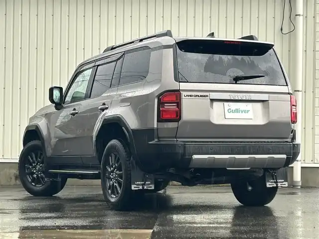 トヨタ ランドクルーザー ２５０ VX 山形県 2024(令6)年 1.4万km アバンギャルドブロンズメタリック ワンオーナー/4WD/トヨタセーフティセンス/サンルーフ/パイオニアプレミアムサウンド/純正メモリナビ/　　【BT　フルセグ】/全周囲カメラ/パワーバックドア/レーダークルーズコントロール/LEDオートライト/革シート/シートヒーター/エアシート/純正18インチアルミホイール/ルーフレール/ステアリングヒーター/ブラインドスポットモニター/パーキングアシスト/ダウンヒルアシストコントロール/寒冷地仕様/ドライブレコーダー/スマートキー×2/ETC2.0