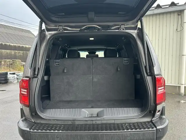 トヨタ ランドクルーザー ２５０ VX 山形県 2024(令6)年 1.4万km アバンギャルドブロンズメタリック ワンオーナー/4WD/トヨタセーフティセンス/サンルーフ/パイオニアプレミアムサウンド/純正メモリナビ/　　【BT　フルセグ】/全周囲カメラ/パワーバックドア/レーダークルーズコントロール/LEDオートライト/革シート/シートヒーター/エアシート/純正18インチアルミホイール/ルーフレール/ステアリングヒーター/ブラインドスポットモニター/パーキングアシスト/ダウンヒルアシストコントロール/寒冷地仕様/ドライブレコーダー/スマートキー×2/ETC2.0