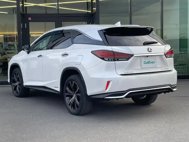 レクサス ＲＸ 450hL 東京都 2022(令4)年 3.7万km ソニッククォーツ サンルーフ/純正メーカーナビ/全方位モニター/ビルトインETC2.0/ドライブレコーダー/ヘッドアップディスプレイ/パワーシート/シートヒーター/ベンチレーションシート/置くだけ充電/AC100V/ステアリングヒーター/レクサスセーフティシステム/プリクラッシュセーフティ/レーンキープアシスト/ブラインドスポットモニター/コーナーセンサー