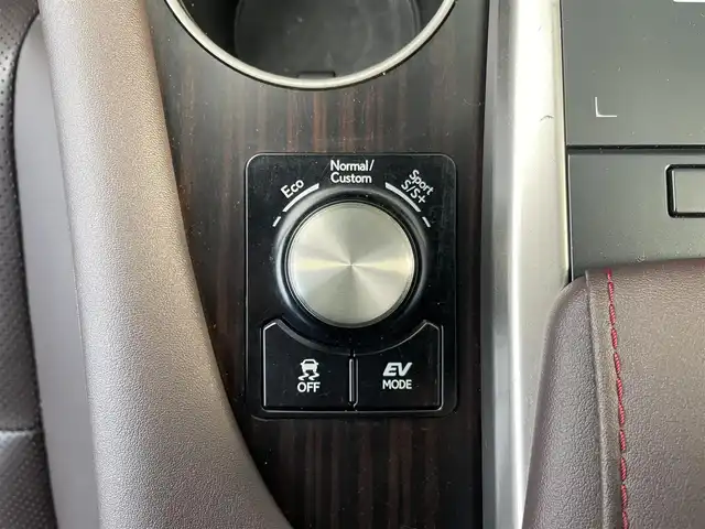 レクサス ＲＸ 450hL 東京都 2022(令4)年 3.7万km ソニッククォーツ サンルーフ/純正メーカーナビ/全方位モニター/ビルトインETC2.0/ドライブレコーダー/ヘッドアップディスプレイ/パワーシート/シートヒーター/ベンチレーションシート/置くだけ充電/AC100V/ステアリングヒーター/レクサスセーフティシステム/プリクラッシュセーフティ/レーンキープアシスト/ブラインドスポットモニター/コーナーセンサー