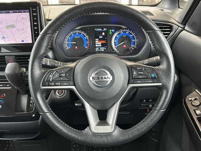 日産 ルークス HWS Gターボ プロパイロットED 静岡県 2023(令5)年 2.5万km アメジストパープル 純正ナビ/・アラウンドビューモニター/・HDMI/・Bluetooth/・SD/主要装備/・プッシュスタート/・ETC車載器/・ドライブレコーダー/・両側パワースライドドア/・純正ＡＷ/・衝突被害軽減システム/・レーンキープアシスト/・先行車発進お知らせ機能/・コーナーセンサー/・LEDヘッドライト/・オートライト/・アイドリングストップ/・スマートキー/・純正フロアマット/保証書/取扱説明書/ナビ取扱説明書