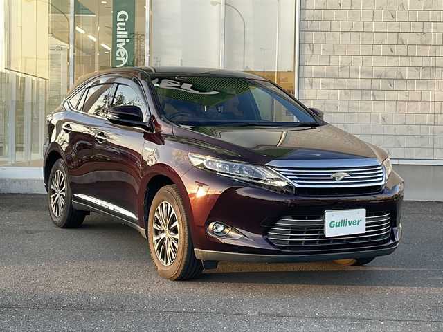 トヨタ ハリアー ハイブリッド エレガンス 岩手県 2015(平27)年 12.6万km ブラキッシュレッドマイカ 純正SDナビ/AM/FM/CD/DVD/Bluetooth/フルセグテレビ/バックカメラ/ETC/ドライブレコーダー/横滑り防止装置/パワーシート/オートライト/LEDヘッドライト/フォグランプ/スマートキー/プッシュスタート/電動格納ミラー/社外17インチAW/純正フロアマット/純正ドアバイザー/純正AWスタッドレスタイヤ積込/保証書/取扱説明書”