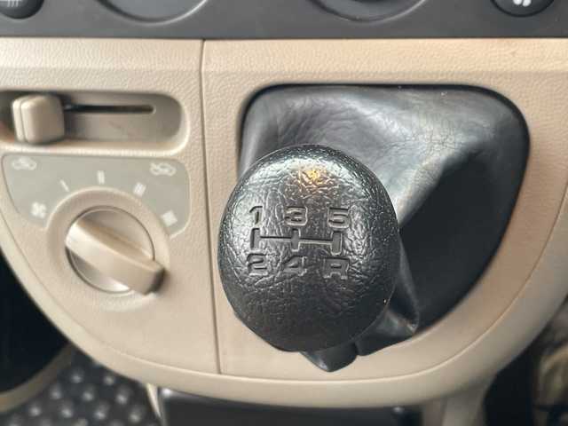 スズキ エブリイ ジョイン ターボ 千葉県 2011(平23)年 11万km シルキーシルバーメタリック ディスプレイオーディオ　前後ミラードラレコ　ＥＴＣ　ＵＳＢ　外コンビハンドル　エブリィワゴン用バンパー　外サス　外ＨＩＤ　５ＭＴ　ターボ　ハイルーフ　キーレス　電動格納ミラー　最大積載量３５０ｋｇ