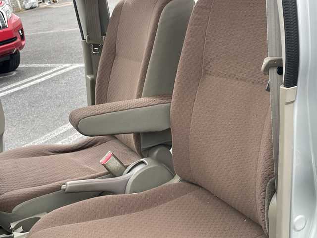 スズキ エブリイ ジョイン ターボ 千葉県 2011(平23)年 11万km シルキーシルバーメタリック ディスプレイオーディオ　前後ミラードラレコ　ＥＴＣ　ＵＳＢ　外コンビハンドル　エブリィワゴン用バンパー　外サス　外ＨＩＤ　５ＭＴ　ターボ　ハイルーフ　キーレス　電動格納ミラー　最大積載量３５０ｋｇ