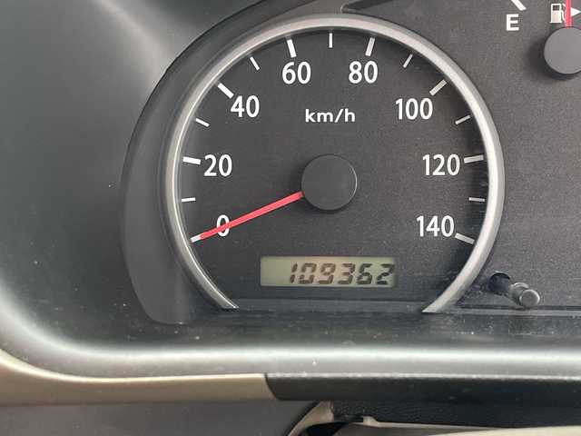 スズキ エブリイ ジョイン ターボ 千葉県 2011(平23)年 11万km シルキーシルバーメタリック ディスプレイオーディオ　前後ミラードラレコ　ＥＴＣ　ＵＳＢ　外コンビハンドル　エブリィワゴン用バンパー　外サス　外ＨＩＤ　５ＭＴ　ターボ　ハイルーフ　キーレス　電動格納ミラー　最大積載量３５０ｋｇ