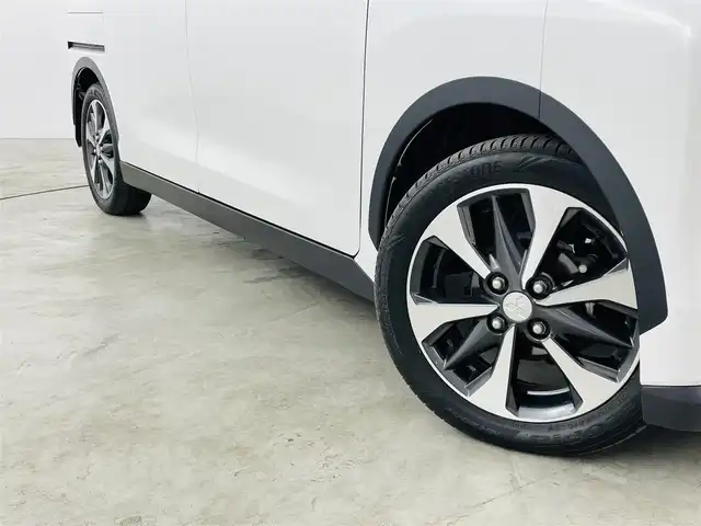 三菱 ｅＫクロススペース G プラスエディション 福島県 2021(令3)年 6.1万km シルキーホワイト e-Assist/・衝突被害軽減ブレーキシステム/・踏み間違い衝突防止アシスト/・車線逸脱警報システム/・オートマチックハイビーム/・先行車発進通知/・標識検知機能/・エマージェンシーストップ/・シグナルシステム/・オートライトコント/・ロールマルチアラウンドモニター/純正ナビゲーション/・型式：MM320D-LM/・Bluetooth/TV/CD/DVD/SD/USB/AUX/AM・FM/・バックカメラ/360°カメラ/・ETC/両側パワースライドドア/純正フロアマット/ドアバイザー/電動格納ウィンカーミラー/プッシュスタート/・スマートキー/革巻きステアリング/・ステアリングスイッチ