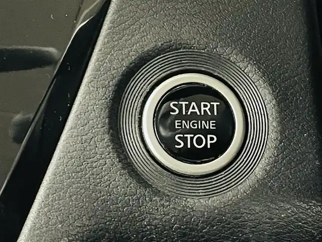 三菱 ｅＫクロススペース G プラスエディション 福島県 2021(令3)年 6.1万km シルキーホワイト e-Assist/・衝突被害軽減ブレーキシステム/・踏み間違い衝突防止アシスト/・車線逸脱警報システム/・オートマチックハイビーム/・先行車発進通知/・標識検知機能/・エマージェンシーストップ/・シグナルシステム/・オートライトコント/・ロールマルチアラウンドモニター/純正ナビゲーション/・型式：MM320D-LM/・Bluetooth/TV/CD/DVD/SD/USB/AUX/AM・FM/・バックカメラ/360°カメラ/・ETC/両側パワースライドドア/純正フロアマット/ドアバイザー/電動格納ウィンカーミラー/プッシュスタート/・スマートキー/革巻きステアリング/・ステアリングスイッチ