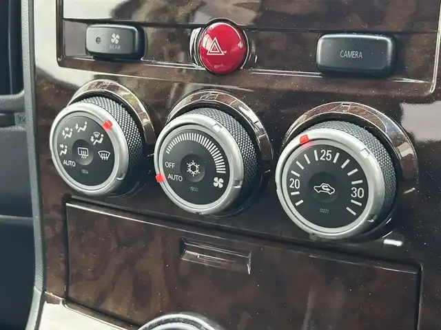 三菱 デリカＤ：５ シャモニー 道南・函館 2009(平21)年 13.4万km ディープブラックマイカ /純正ナビ//フルセグTV//CD・DVD・HDD//夏冬タイヤ//純正エンジンスターター//バックカメラ//サイドカメラ//純正フリップダウンモニター//両側パワースライドドア//前席シートヒーター//スマートキー