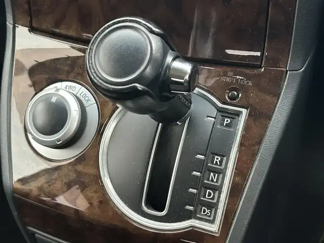 三菱 デリカＤ：５ シャモニー 道南・函館 2009(平21)年 13.4万km ディープブラックマイカ /純正ナビ//フルセグTV//CD・DVD・HDD//夏冬タイヤ//純正エンジンスターター//バックカメラ//サイドカメラ//純正フリップダウンモニター//両側パワースライドドア//前席シートヒーター//スマートキー