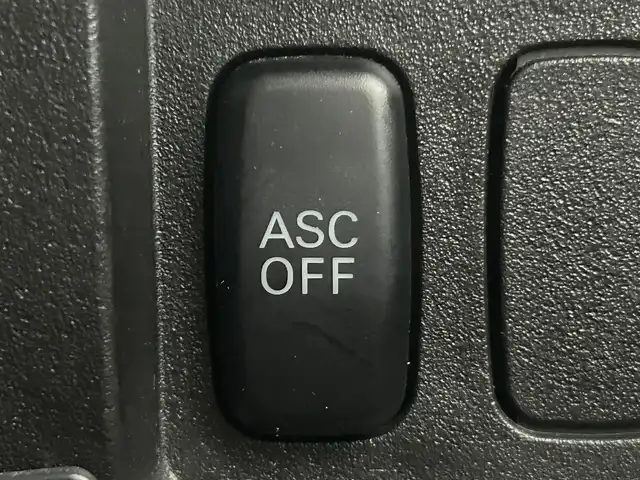 三菱 デリカＤ：５ シャモニー 道南・函館 2009(平21)年 13.4万km ディープブラックマイカ /純正ナビ//フルセグTV//CD・DVD・HDD//夏冬タイヤ//純正エンジンスターター//バックカメラ//サイドカメラ//純正フリップダウンモニター//両側パワースライドドア//前席シートヒーター//スマートキー