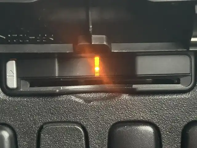 三菱 デリカＤ：５ シャモニー 道南・函館 2009(平21)年 13.4万km ディープブラックマイカ /純正ナビ//フルセグTV//CD・DVD・HDD//夏冬タイヤ//純正エンジンスターター//バックカメラ//サイドカメラ//純正フリップダウンモニター//両側パワースライドドア//前席シートヒーター//スマートキー