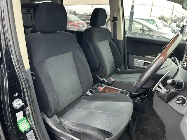 三菱 デリカＤ：５ シャモニー 道南・函館 2009(平21)年 13.4万km ディープブラックマイカ /純正ナビ//フルセグTV//CD・DVD・HDD//夏冬タイヤ//純正エンジンスターター//バックカメラ//サイドカメラ//純正フリップダウンモニター//両側パワースライドドア//前席シートヒーター//スマートキー