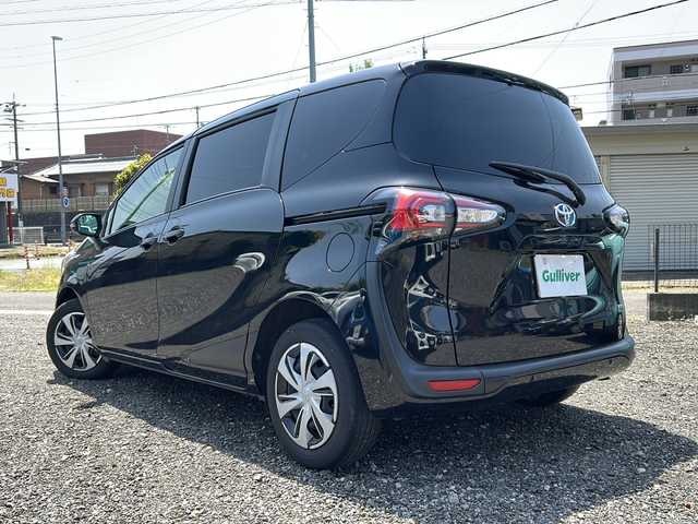 トヨタ シエンタ ハイブリッド ファンベースG クエロ 愛知県 2021(令3)年 3.3万km ブラックマイカ /禁煙車/ワンオーナー//社外９インチナビ・フルセグTV/　(AVIC-RQ911)//ビルトインETC2.0//バックカメラ//両側パワースライドドア//トヨタセーフティセンス//PCS/LDA/AHB//クリアランスソナー//ドライブレコーダー//LEDオートライト//ステアスイッチ//電動格納ミラー//純正フロアマット//新車保証書/取扱説明書//スペアキー