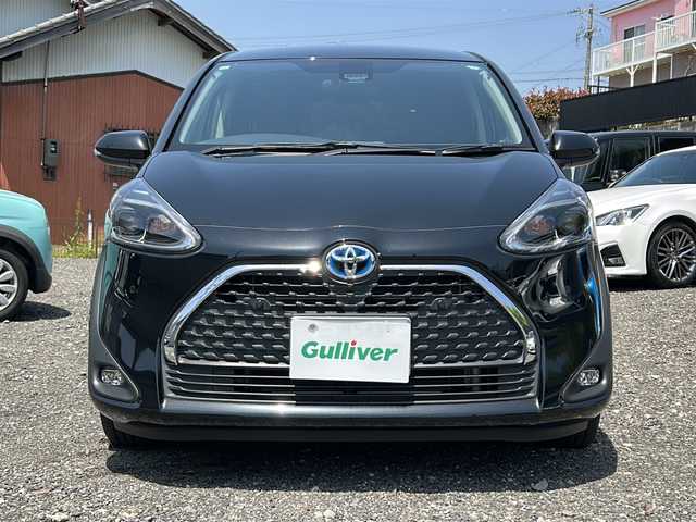 トヨタ シエンタ ハイブリッド ファンベースG クエロ 愛知県 2021(令3)年 3.3万km ブラックマイカ /禁煙車/ワンオーナー//社外９インチナビ・フルセグTV/　(AVIC-RQ911)//ビルトインETC2.0//バックカメラ//両側パワースライドドア//トヨタセーフティセンス//PCS/LDA/AHB//クリアランスソナー//ドライブレコーダー//LEDオートライト//ステアスイッチ//電動格納ミラー//純正フロアマット//新車保証書/取扱説明書//スペアキー