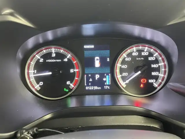 三菱 デリカＤ：５ P 茨城県 2023(令5)年 1.3万km ホワイトダイヤモンド １０．１型純正モニター/純正メモリーナビ/アラウンドビュー/ＥＴＣ/ドライブレコーダー（前方）/ｅ－Ａｓｓｉｓｔ/ＬＥＤヘッドライト/両側パワースライドドア/パワーバックドア/パドルシフト/シートヒーター/ステアリングヒーター