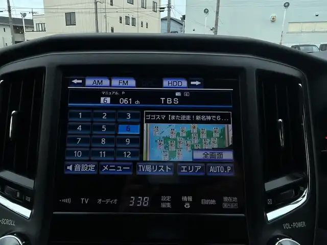 トヨタ クラウン ハイブリッド アスリートS ブラックスタイル 群馬県 2014(平26)年 6.3万km ホワイトパールクリスタルシャイン 純正ナビ(FM・AM/DVD)/Bluetooth接続/フルセグテレビ/ビルトインETC/クルーズコントロール(追従走行あり)/全方位ドライブレコーダー/横滑り防止装置/バックカメラ/コーナーセンサー(前後)/オートライト/LEDヘッドライト/電格ミラー/ダブルエアバック/カーテンエアバック/純正レザーシート/D+Nパワーシート/スマートキー×2/プッシュスタート/純正アルミホイール/MODELLISTAマフラー4本/取扱説明書/保証書