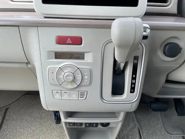 スズキ ラパン X 千葉県 2024(令6)年 0.4万km トラッドカーキメタリック 純正ディスプレイオーディオ/(BT/FM/AM)/デジタルインナー型前後ドラレコ/バックカメラ/衝突被害軽減システム/車線逸脱警報/横滑り防止装置/ETC/アイドリングストップ/LEDヘッドライト/オートライト/ウィンカーミラー/電動格納ミラー/純正14インチAW/前席シートヒーター/シートリフター/プッシュスタート/スマートキー/純正フロアマット/純正ドアバイザー/スペアキー/取扱説明書/保証書