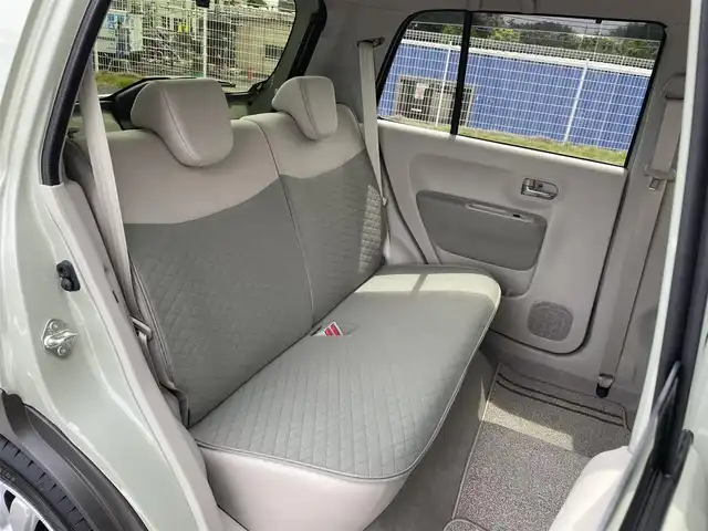 スズキ ラパン X 千葉県 2024(令6)年 0.4万km トラッドカーキメタリック 純正ディスプレイオーディオ/(BT/FM/AM)/デジタルインナー型前後ドラレコ/バックカメラ/衝突被害軽減システム/車線逸脱警報/横滑り防止装置/ETC/アイドリングストップ/LEDヘッドライト/オートライト/ウィンカーミラー/電動格納ミラー/純正14インチAW/前席シートヒーター/シートリフター/プッシュスタート/スマートキー/純正フロアマット/純正ドアバイザー/スペアキー/取扱説明書/保証書