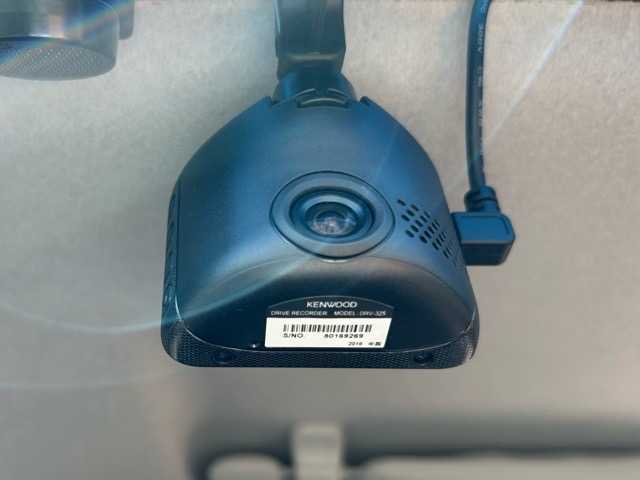 ホンダ Ｎ ＢＯＸ カスタム G ターボ Aパッケージ 千葉県 2014(平26)年 12.7万km スマートブラック 純正ナビ/フルセグテレビ/Bluetooth接続/ETC/両側パワースライドドア/クルーズコントロール/横滑り防止装置/シティブレーキアクティブシステム/エコモード/オートライト/電動格納ウィンカーミラー/プッシュスタート/スマートキー/本革ステアリング/チップアップシート/純正アルミホイール/純正フロアマット/保証書/取扱説明書