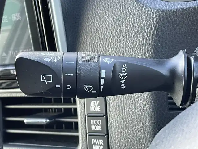 トヨタ ヴォクシー ハイブリッド ZS 煌Ⅱ 岡山県 2017(平29)年 6.6万km ホワイトパールクリスタルシャイン 純正9インチナビ　NSZT-Y66T/フルセグTV、CD、DVD、AM、FM、Bluetooth/バックカメラ/ビルトインETC/両側パワースライドドア/トヨタセーフティセンス/・プリクラッシュセーフティ/・レーントレーシングアシスト/・オートマチックハイビーム/ドライブレコーダー