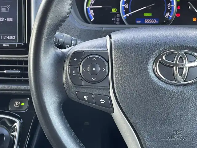 トヨタ ヴォクシー ハイブリッド ZS 煌Ⅱ 岡山県 2017(平29)年 6.6万km ホワイトパールクリスタルシャイン 純正9インチナビ　NSZT-Y66T/フルセグTV、CD、DVD、AM、FM、Bluetooth/バックカメラ/ビルトインETC/両側パワースライドドア/トヨタセーフティセンス/・プリクラッシュセーフティ/・レーントレーシングアシスト/・オートマチックハイビーム/ドライブレコーダー