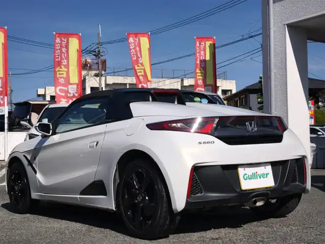 ホンダ Ｓ６６０ β 熊本県 2016(平28)年 6.8万km プレミアムスターホワイトP 純正ディスプレイオーディオ/【Bluetooth/HDMI/USB】/バックカメラ/衝突軽減システム/デジタルインナーミラー/オートLEDライト/ウィンカーミラー/純正前15/後16インチAW/ドライブレコーダー/ETC/純正フロアマット/プッシュスタート/スマートキー/横滑り防止装置/ABS/盗難防止装置/保証書/取扱説明書