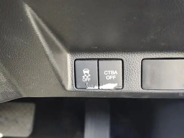 ホンダ Ｓ６６０ β 熊本県 2016(平28)年 6.8万km プレミアムスターホワイトP 純正ディスプレイオーディオ/【Bluetooth/HDMI/USB】/バックカメラ/衝突軽減システム/デジタルインナーミラー/オートLEDライト/ウィンカーミラー/純正前15/後16インチAW/ドライブレコーダー/ETC/純正フロアマット/プッシュスタート/スマートキー/横滑り防止装置/ABS/盗難防止装置/保証書/取扱説明書