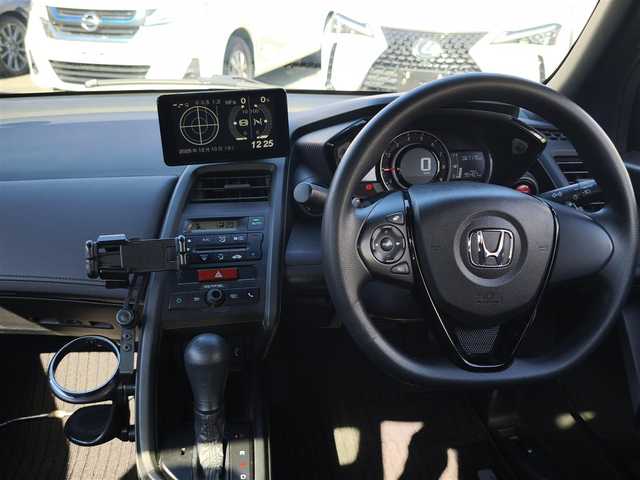 ホンダ Ｓ６６０ β 熊本県 2016(平28)年 6.8万km プレミアムスターホワイトP 純正ディスプレイオーディオ/【Bluetooth/HDMI/USB】/バックカメラ/衝突軽減システム/デジタルインナーミラー/オートLEDライト/ウィンカーミラー/純正前15/後16インチAW/ドライブレコーダー/ETC/純正フロアマット/プッシュスタート/スマートキー/横滑り防止装置/ABS/盗難防止装置/保証書/取扱説明書