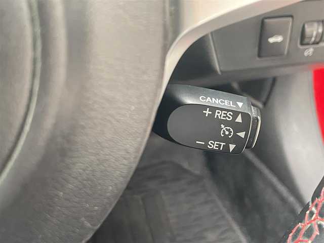 トヨタ ８６ GT リミテッド 愛知県 2018(平30)年 8.3万km ピュアレッド ワンオーナー　/純正ＳＤナビ　/フルセグ　/バックカメラ　/ＥＴＣ　/ＬＥＤヘッド　/ＴＲＤスポイラー　/クルーズコントロール　/オートライト　/スマートキー　/ハーフレザー　/シートヒーター　/Ｂｌｕｅｔｏｏｔｈ