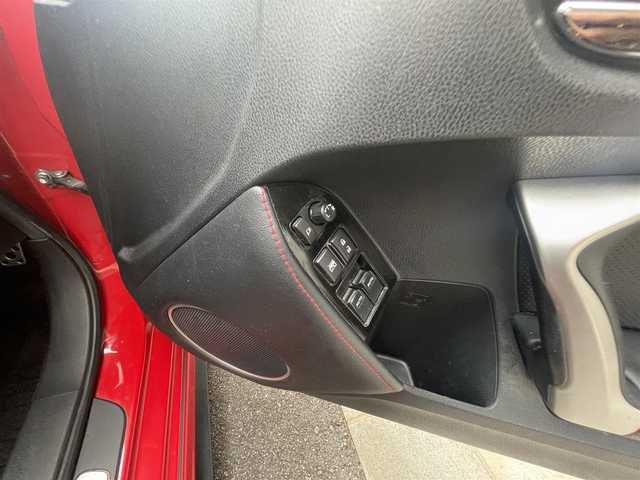 トヨタ ８６ GT リミテッド 愛知県 2018(平30)年 8.3万km ピュアレッド ワンオーナー　/純正ＳＤナビ　/フルセグ　/バックカメラ　/ＥＴＣ　/ＬＥＤヘッド　/ＴＲＤスポイラー　/クルーズコントロール　/オートライト　/スマートキー　/ハーフレザー　/シートヒーター　/Ｂｌｕｅｔｏｏｔｈ