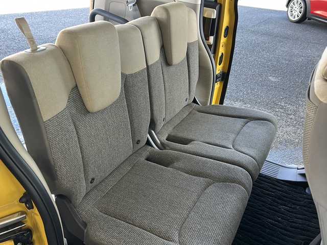 ホンダ Ｎ ＢＯＸ G スロープLホンダセンシング 岐阜県 2018(平30)年 7.2万km プレミアムイエローパールⅡ ワンオーナー/スローパー付き車イス仕様車/純正メーカーOPナビ【Gathers:VXM-165VFi】/（フルセグ.BT.CD.DVD.FM.AM.SD）/バックカメラ/コーナーセンサー（F/R）/Gathersドライブレコーダー/ビルドインETC/衝突被害軽減ブレーキ/先行車発進お知らせ機能/路外逸脱抑制機能/レーンキープアシスト/標識認識機能/レーダークルーズコントロール/シートヒーター（D/N）/両側パワースライドドア/ステアリングスイッチ/LEDヘッドライト/オートライト/純正ドアバイザー/純正フロアラバーマット/ISOFIX/ウインカーミラー/プッシュスタート/スマートキー
