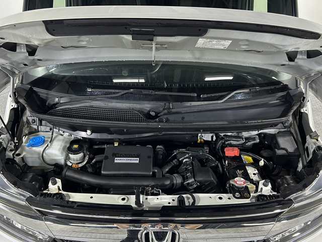 ホンダ Ｎ ＢＯＸ カスタム G L ホンダセンシング 沖縄県 2019(令1)年 6.5万km プラチナホワイトパール 禁煙車　/県外仕入　/両側パワースライドドア/ホンダセンシング　/純正ナビ　（VMX-204VFi）/（フルセグＴＶ　Ｂｌｕｅｔｏｏｔｈ接続　ＣＤ　ＤＶＤ再生）　/バックカメラ　/コーナーセンサー/ビルドインＥＴＣ　/シートヒーター　/ＬＥＤヘッドライト　/オートライト　/フォグランプ