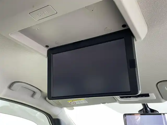 日産 セレナ e－パワー ハイウェイスター V 群馬県 2019(平31)年 3.3万km ブリリアントシルバー 禁煙車　純正９インチナビ　フリップダウンモニター　全方位カメラ　追従クルーズコントロール　プロパイロット　フリップダウンモニター　デジタルインナーミラー　両側パワースライドドア　ビルトインETC　ドライブレコーダー　衝突軽減システム　プッシュスタート　スマートキー　横滑り防止装置　オートエアコン