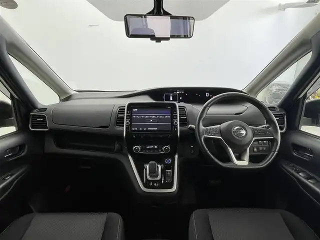 日産 セレナ e－パワー ハイウェイスター V 群馬県 2019(平31)年 3.3万km ブリリアントシルバー 禁煙車　純正９インチナビ　フリップダウンモニター　全方位カメラ　追従クルーズコントロール　プロパイロット　フリップダウンモニター　デジタルインナーミラー　両側パワースライドドア　ビルトインETC　ドライブレコーダー　衝突軽減システム　プッシュスタート　スマートキー　横滑り防止装置　オートエアコン